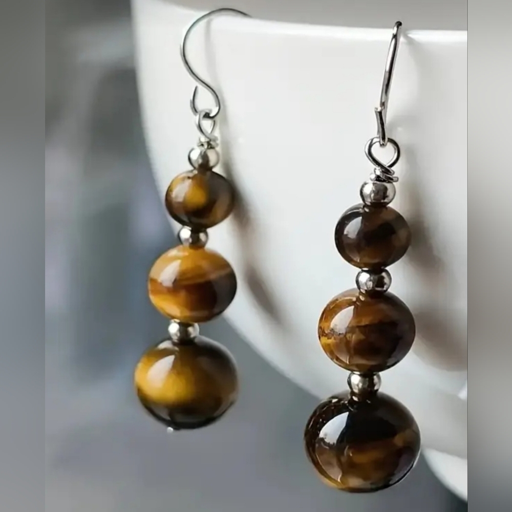 Elegant Tiger Eye Beaded Earrings - Picture 4 of 4
